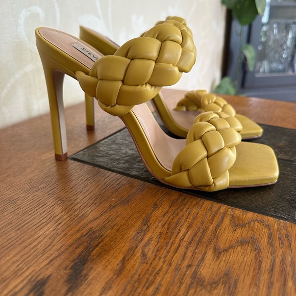 Steve Madden Heeled Sandals - Picture 3 of 4